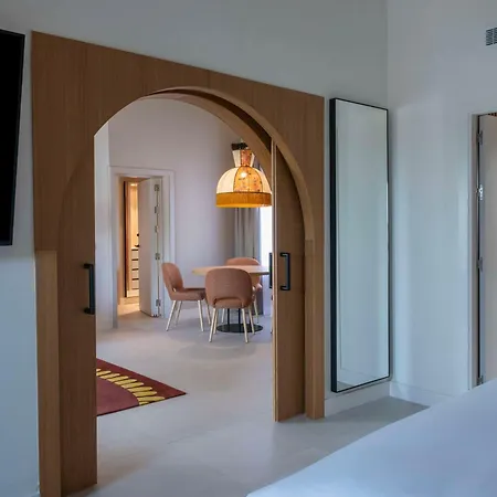 Hotel So/ & Golf 5*