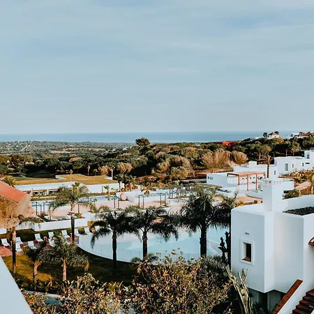 Hotel So/ & Golf 5*